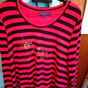 Size large new with tags twiggy love twiggy long sleeve top note from designer